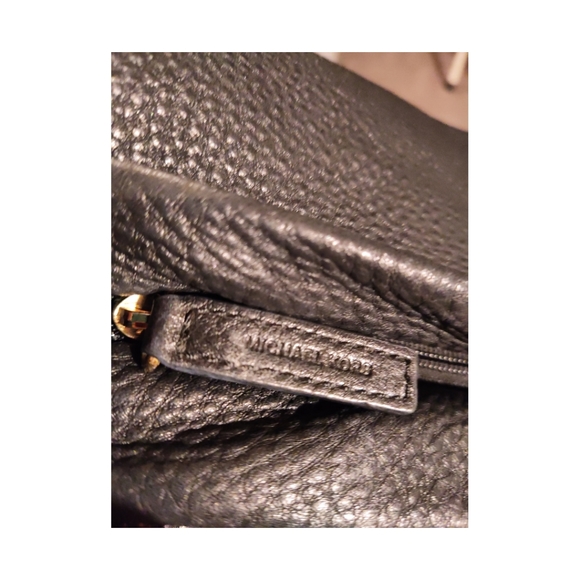 Michael kors large black pebbled handbag - Picture 7 of 10